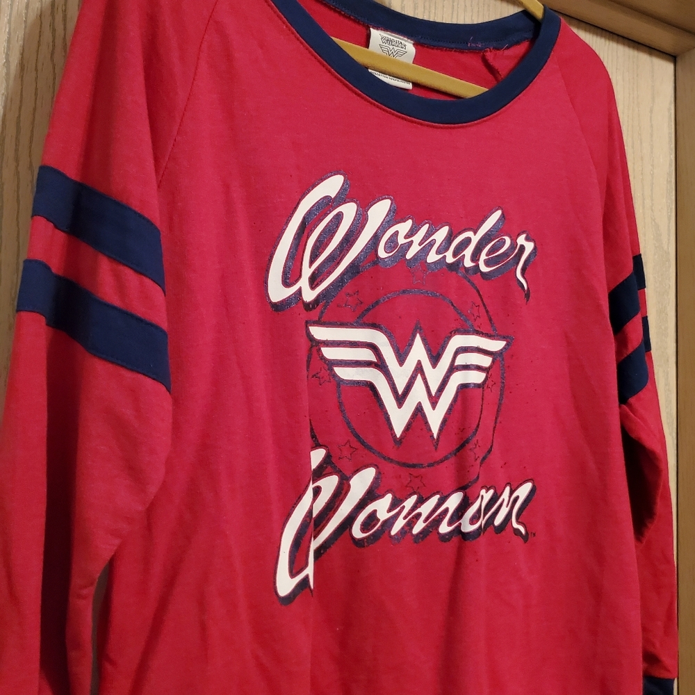 Wonder Woman Top - Picture 3 of 6